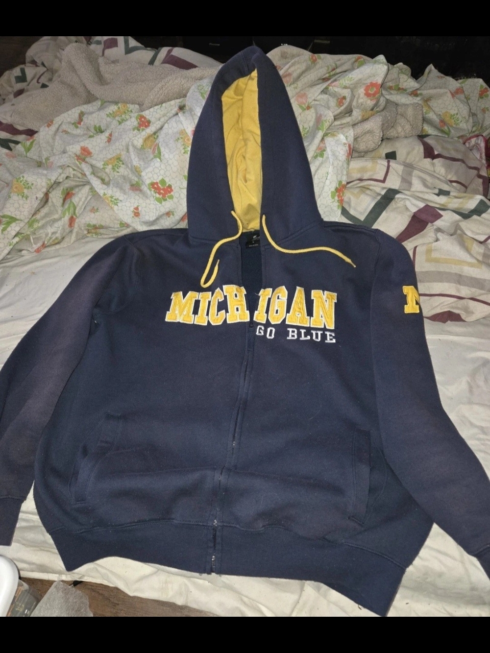 Colosseum Navy and Yellow Michigan Zip-Up Sweater Hoodie